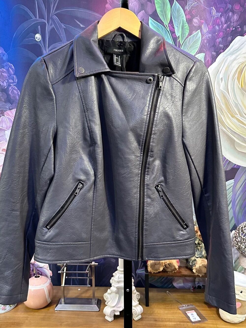 Forever 21 M Faux Leather Moto Jacket Gray Biker Zip Front Cropped Y2K